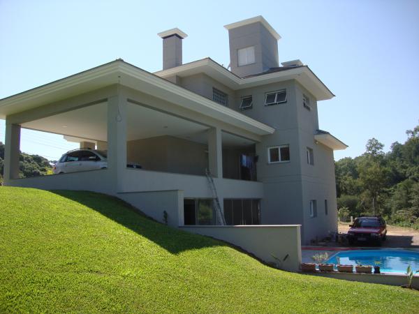 Residência Linha 40